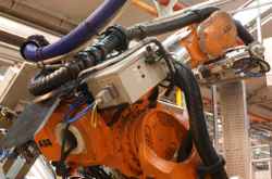 Energy chain system increases uptime for Jaguar Land Rover 