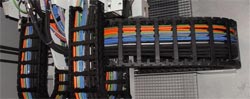 Energy chains for diverse applications on machine tools