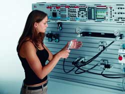 Training in pneumatics and hydraulics is more effective