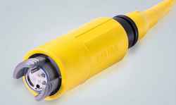 Expanded beam fibre optic cable assembly from Harting