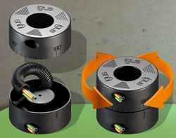 Compact rotation module for tight spaces from igus