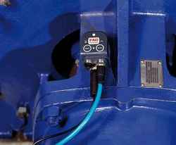 Compact online sensor monitors vibration and temperature