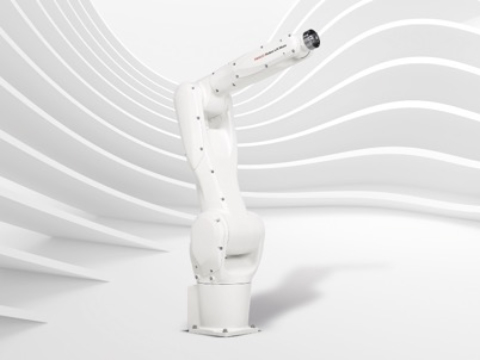 FANUC robot pairs hygiene with high performance