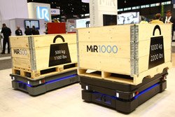 New high-capacity mobile industrial robot with 1000kg payload