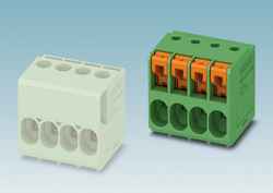 Same-size PCB terminal blocks, differing connection technology