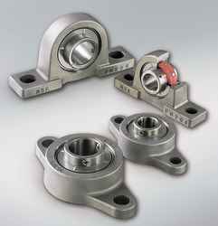 Making practical use of molded-oil bearings