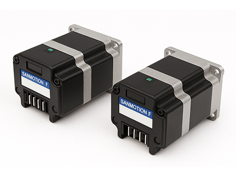 Compact 56 mm2 stepper motors with integrated driver