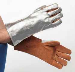 Welding gloves protect against higher temperatures