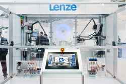 Lenze demonstrates integrated automation