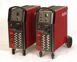 Compact step-controlled MIG/MAG welding machines