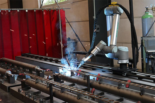 7th axis robot in a welding application
