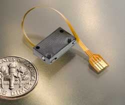 Miniature servo motor achieves sub-micron resolution