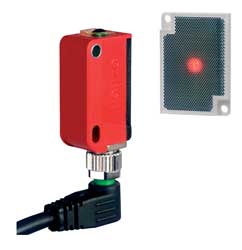 Photoelectric sensor for small targets is ultra-compact