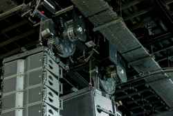 How igus e-spools help loudspeaker arrays fly