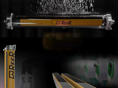 IP69K safety light curtains for food and beverage applications