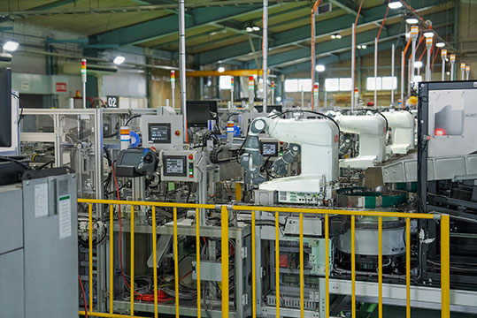 ABB YuMi cobots alleviate workforce shortages for aluminium supplier