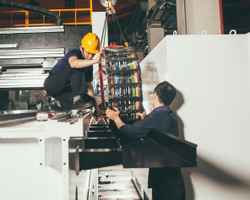 Ready-to-connect igus readychain cuts assembly time
