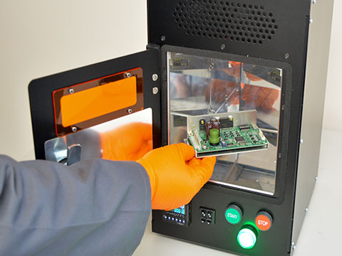 A compact benchtop LED UV curing chamber for fast, simple, safe UV curing