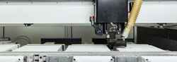 Overnight customised enclosures thanks to in-house machining