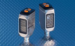 Photoelectric sensors withstand exposure to oils and coolants