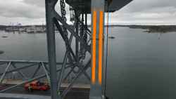 igus energy chains and cables used in replacement lift bridge