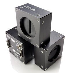 Low-cost high-performance line scan camera range extended