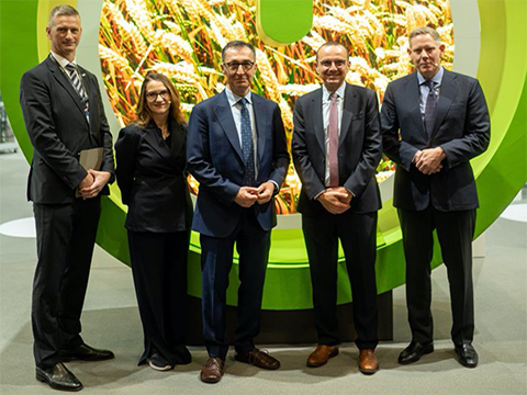 Schneider Electric demonstrates technologies shaping the future of industry