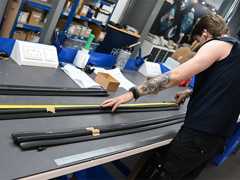 Safety edges made to measure
