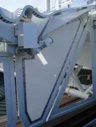 Wimbledon's roof glides with energy chains