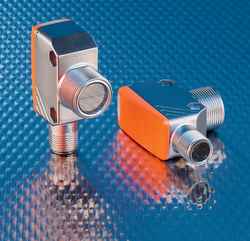 Robust photoelectric sensors operate at mains voltage