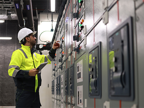 Switchgear safety: best practices to protect lives and equipment